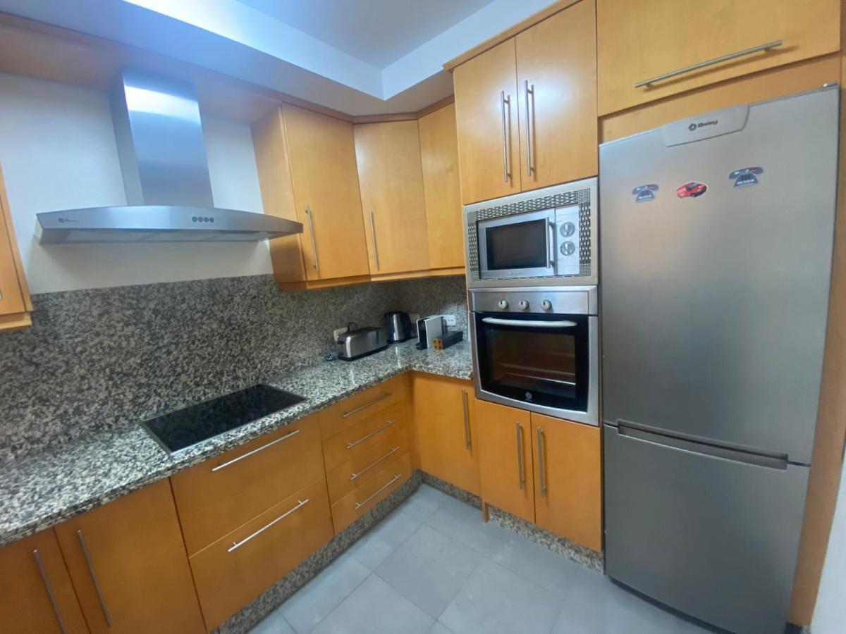 Apartamento Con Terraza Sobre La Marina De Sotogrande San Roque  Exterior photo