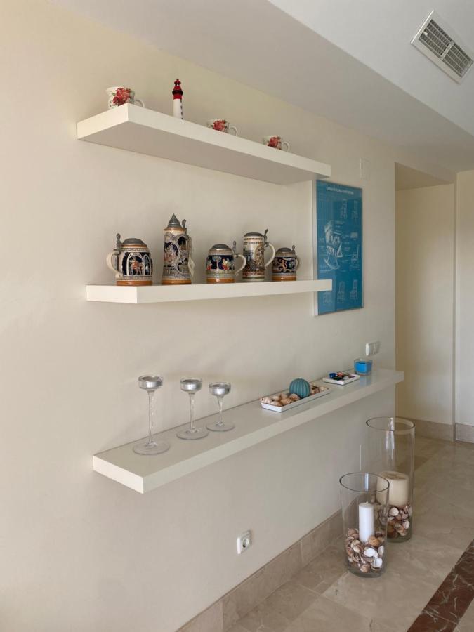Apartamento Con Terraza Sobre La Marina De Sotogrande San Roque  Exterior photo
