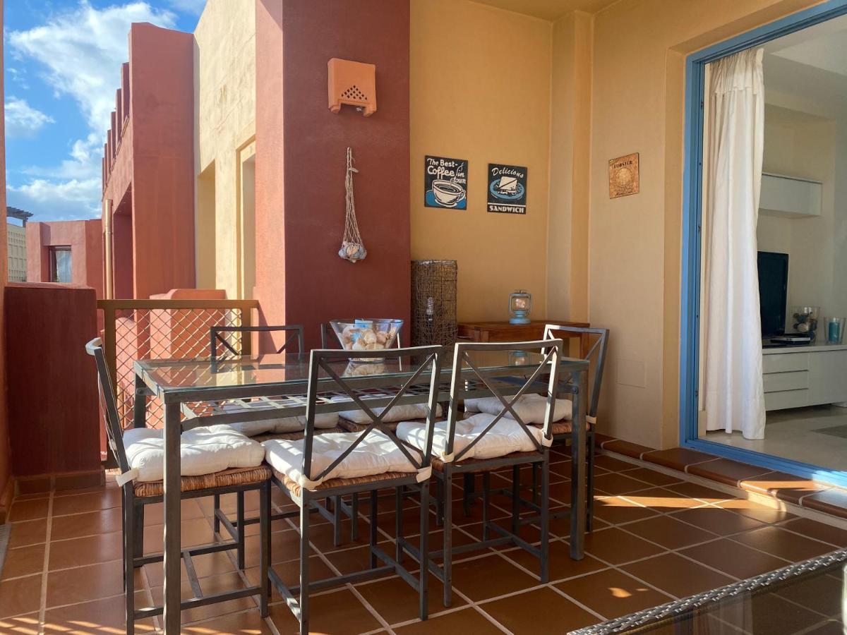 Apartamento Con Terraza Sobre La Marina De Sotogrande San Roque  Exterior photo