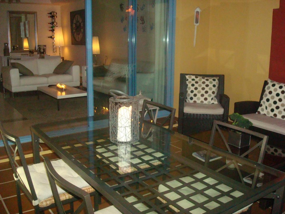 Apartamento Con Terraza Sobre La Marina De Sotogrande San Roque  Exterior photo
